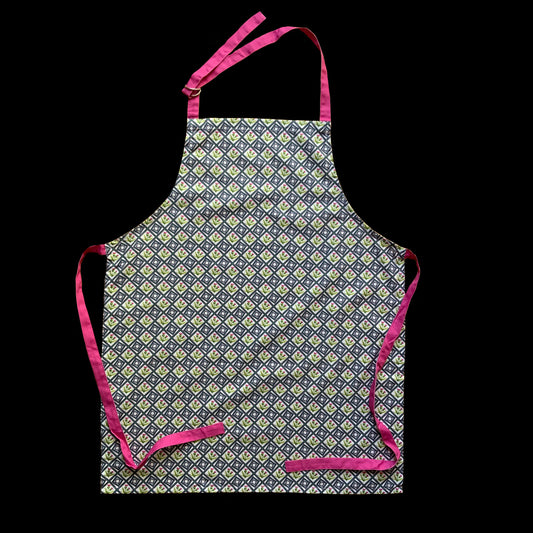 0768 - Thistle Apron